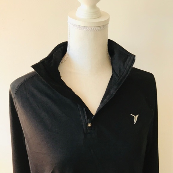 Men’s Old Navy Quarter Zip - Picture 2 of 5